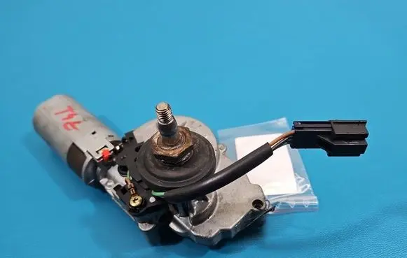 Mitsubishi Space Star Rear window wiper motor IMPRK1552180