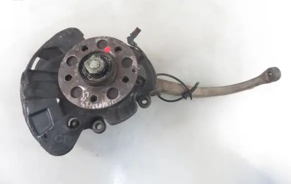 Mercedes-Benz S W220 Front wheel hub spindle knuckle