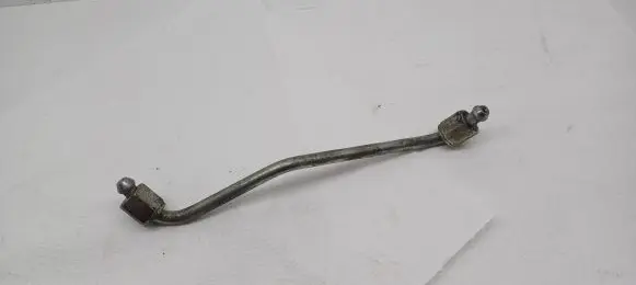 Toyota Verso Fuel injector supply line/pipe 