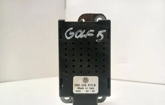 Volkswagen Golf V Aerial antenna amplifier 5M0035570B