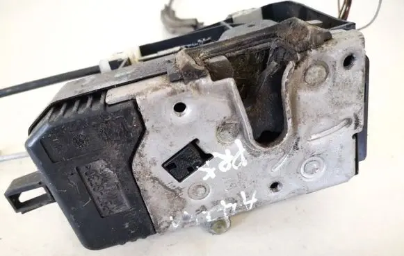 Opel Signum Front door lock 24447340fb 24447340