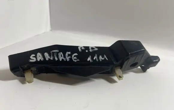 Hyundai Santa Fe Front bumper mounting bracket 865182B700