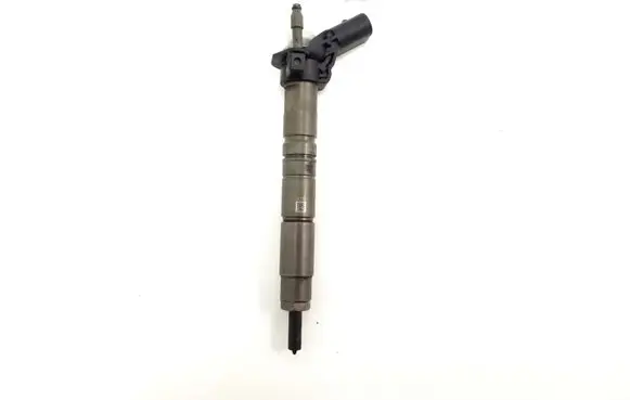 Mercedes-Benz E C207 W207 Fuel injector A6420701187