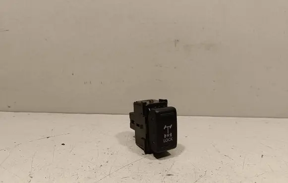 Nissan Navara D40 Differential lock switch 