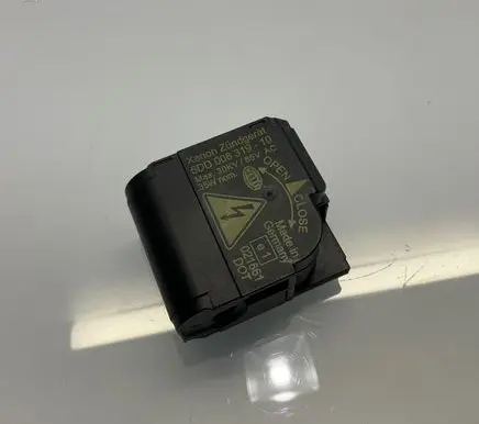 Mercedes-Benz E W211 Headlight ballast module Xenon 5DD00831910