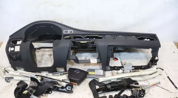 Volvo V70 Dashboard 