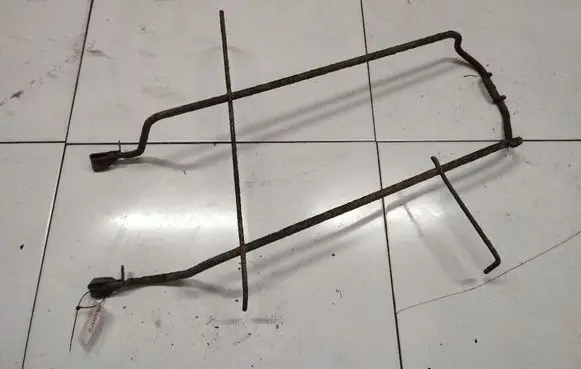 Toyota Previa (XR30, XR40) II Spare wheel bolt 
