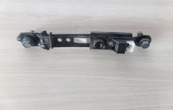 Hyundai i30 Seat belt height adjuster C1127