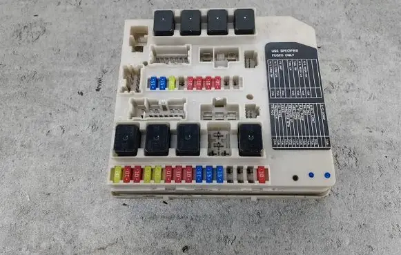 Nissan Micra Fuse box set 284B7AX615