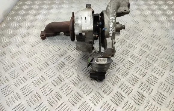 Skoda Fabia Mk2 (5J) Turbo 03L253016T CAY