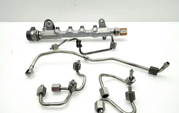 Audi Q3 8U Fuel main line pipe 03L130089J R03L125C 0281006075