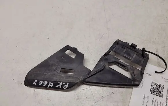 Volvo V50 Front bumper mounting bracket