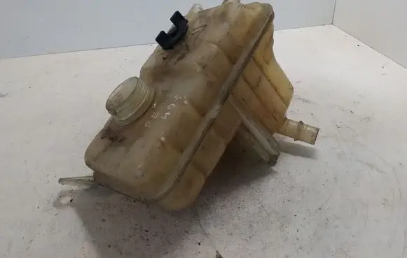 Peugeot 407 Coolant expansion tank/reservoir 