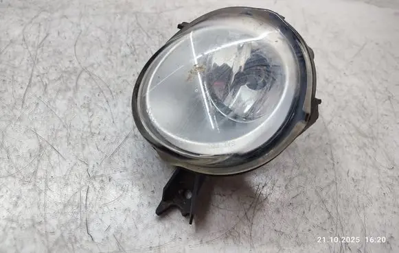 Volkswagen Touareg I Front fog light 7L6941700B