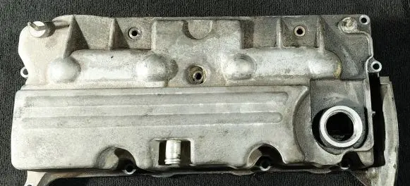 Mazda 323 F Rocker cam cover RF2A