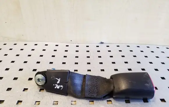 Opel Antara Rear seatbelt buckle