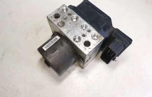 Ford Mondeo MK IV ABS Pump 7G912C405AB