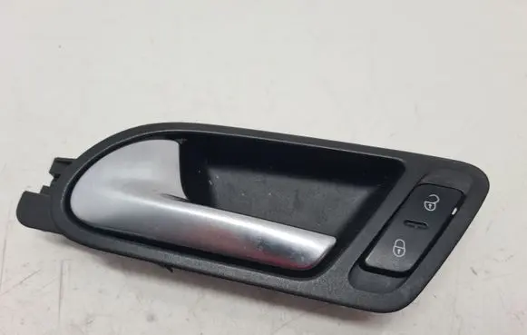 Volkswagen Tiguan Front door interior handle 5N1837113 5N2837113