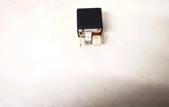 Audi A4 S4 B5 8D Other relay 443951253j 899511000