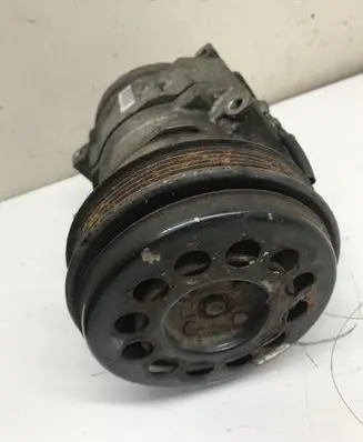 Toyota RAV 4 (XA20) Air conditioning (A/C) compressor (pump)