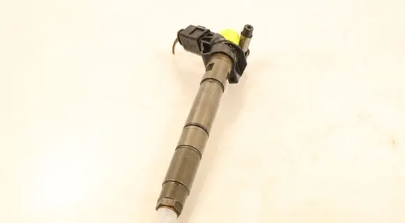 Audi A6 S6 C6 4F Fuel injector 0445115054