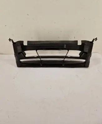 BMW 1 F20 F21 Intercooler air guide/duct channel 7255414