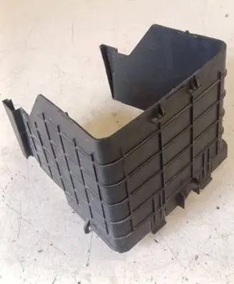 Volkswagen PASSAT B6 Battery tray heat shield 1K0915335C