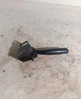 Subaru Forester SF Wiper control stalk 17A164H2