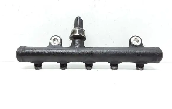 Volvo V50 Fuel main line pipe 9654726280