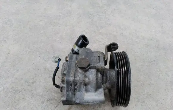 Subaru Outback Power steering pump 