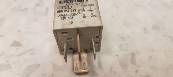 Audi A4 S4 B5 8D Other relay 8D0951253