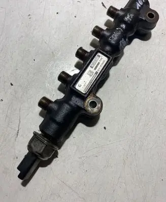 Ford Focus Fuel main line pipe 9654592680