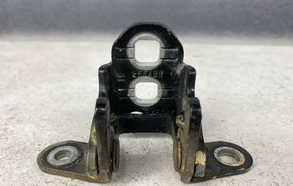 Dodge Caliber Rear door upper hinge 256ABR