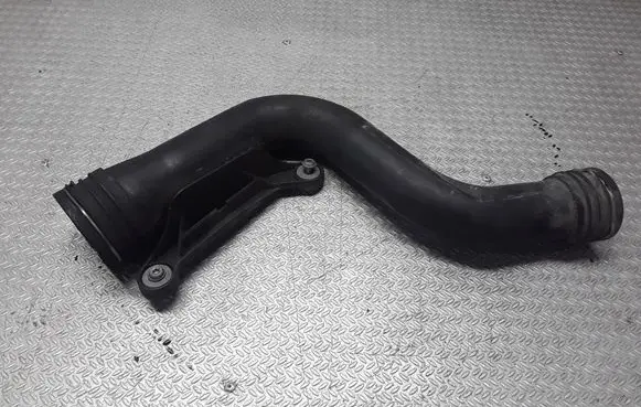 Volkswagen Golf Plus Turbo air intake inlet pipe/hose 1K0145762