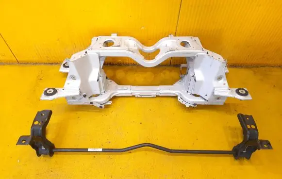Peugeot 508 II Rear subframe 9819390380
