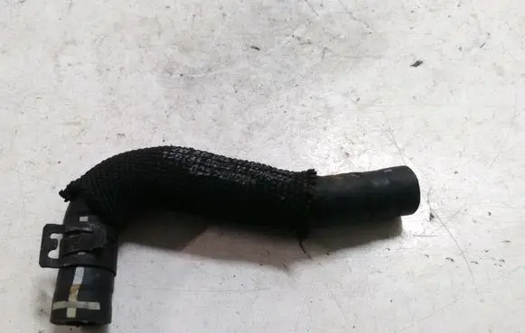 Volkswagen Caddy Engine coolant pipe/hose 04L121030