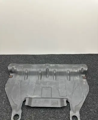 BMW 4 F36 Gran coupe Engine splash shield/under tray 6850067 51164310