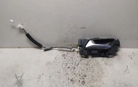 Peugeot 2008 II Front door interior handle 98201553