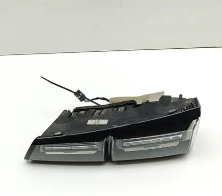 Peugeot 308 Tailgate rear/tail lights 9836300580
