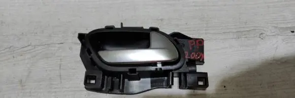 Peugeot 2008 I Front door interior handle 96555516VV
