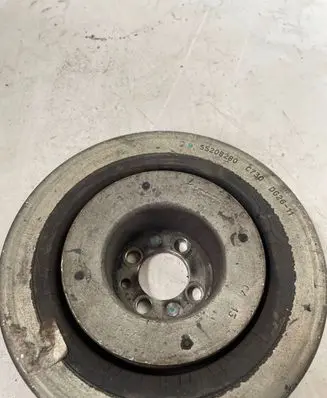 Opel Zafira B Crankshaft pulley 55208280