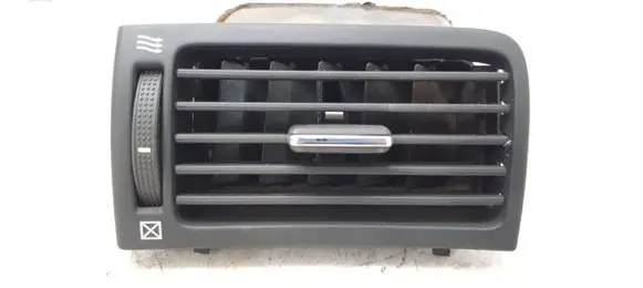 Toyota Avensis T250 Dashboard side air vent grill/cover trim