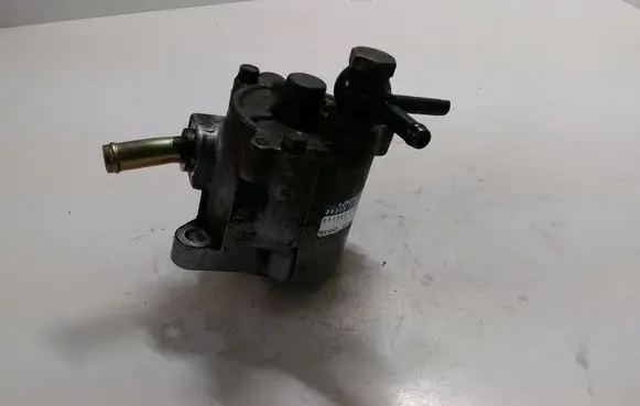 Toyota Avensis T220 Vacuum pump 2930027010 0810002590