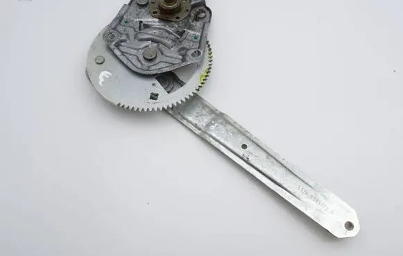 BMW 3 E36 Rear door manual window regulator 8119772 81197720 513481197720