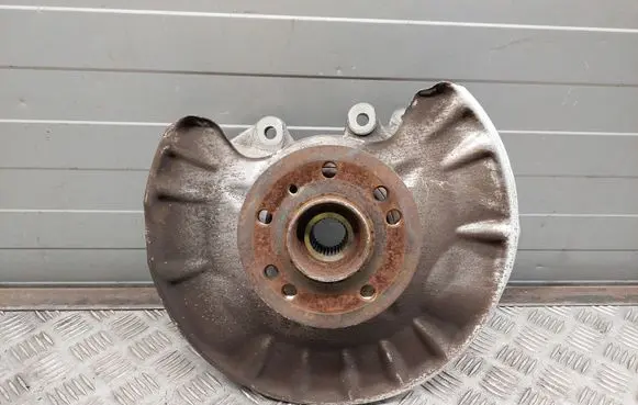 Mercedes-Benz GL X166 Rear wheel hub A1663570105LH A1663570105 A1664230120