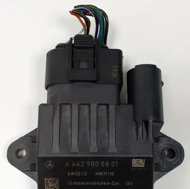 Jeep Grand Cherokee (WK) Glow plug pre-heat relay A6429005801