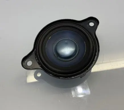 Mercedes-Benz E W211 Panel speaker A1698201802 1698201802