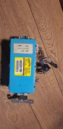 Mitsubishi Grandis Fuse module Mr587655 407280491