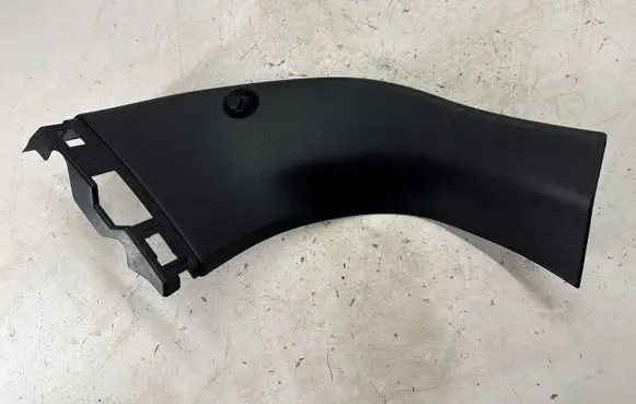 Infiniti QX30 Tailgate trim 909035DA0A