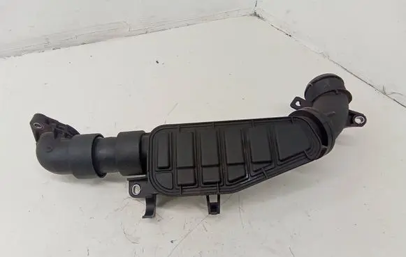 Citroen C4 II Picasso Turbo air intake inlet pipe/hose 9677681880